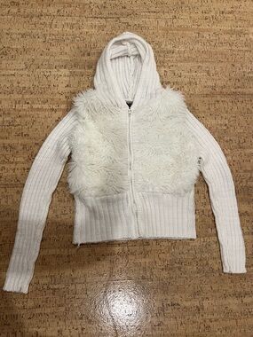 Y2K Say What? USA white sweater with white fur lining in the front